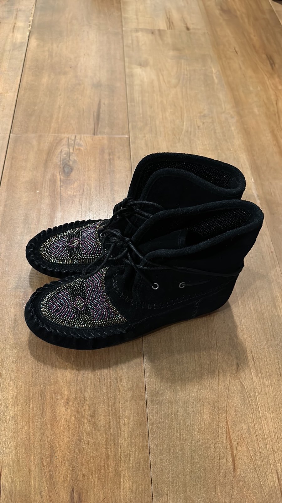 The sak moccasins