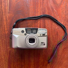 Pentax IQZoom 140m point and shoot film camera