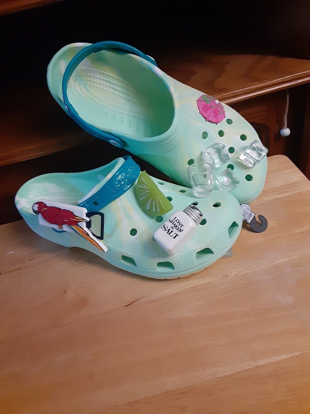 NWT Margaritaville Crocs (M11)