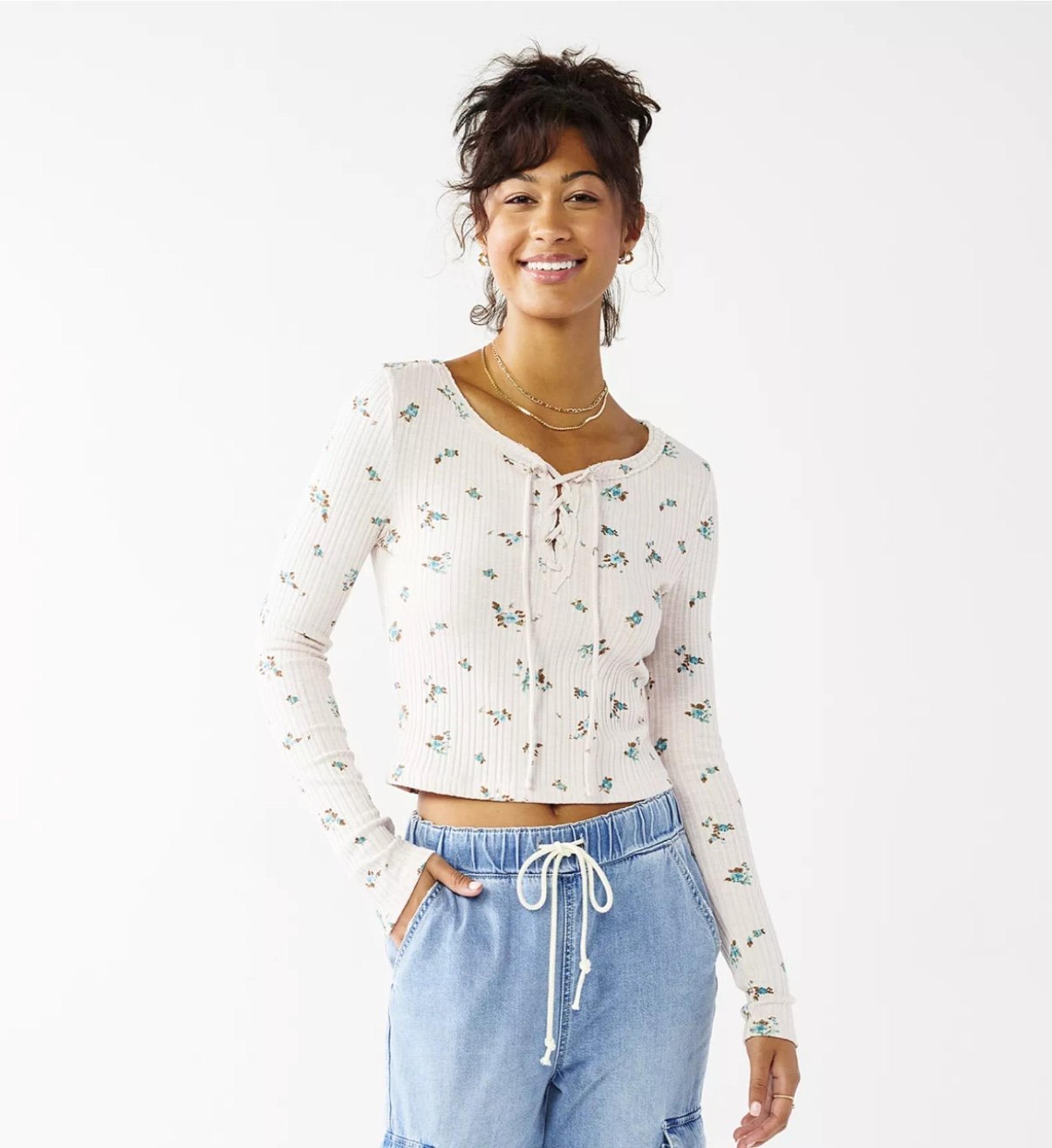 SO nwt Juniors Medium Blouse