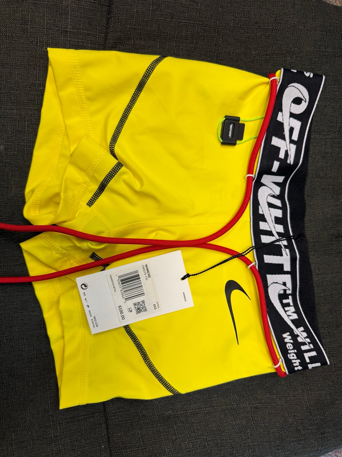 Nike pro off white yellow NWT
