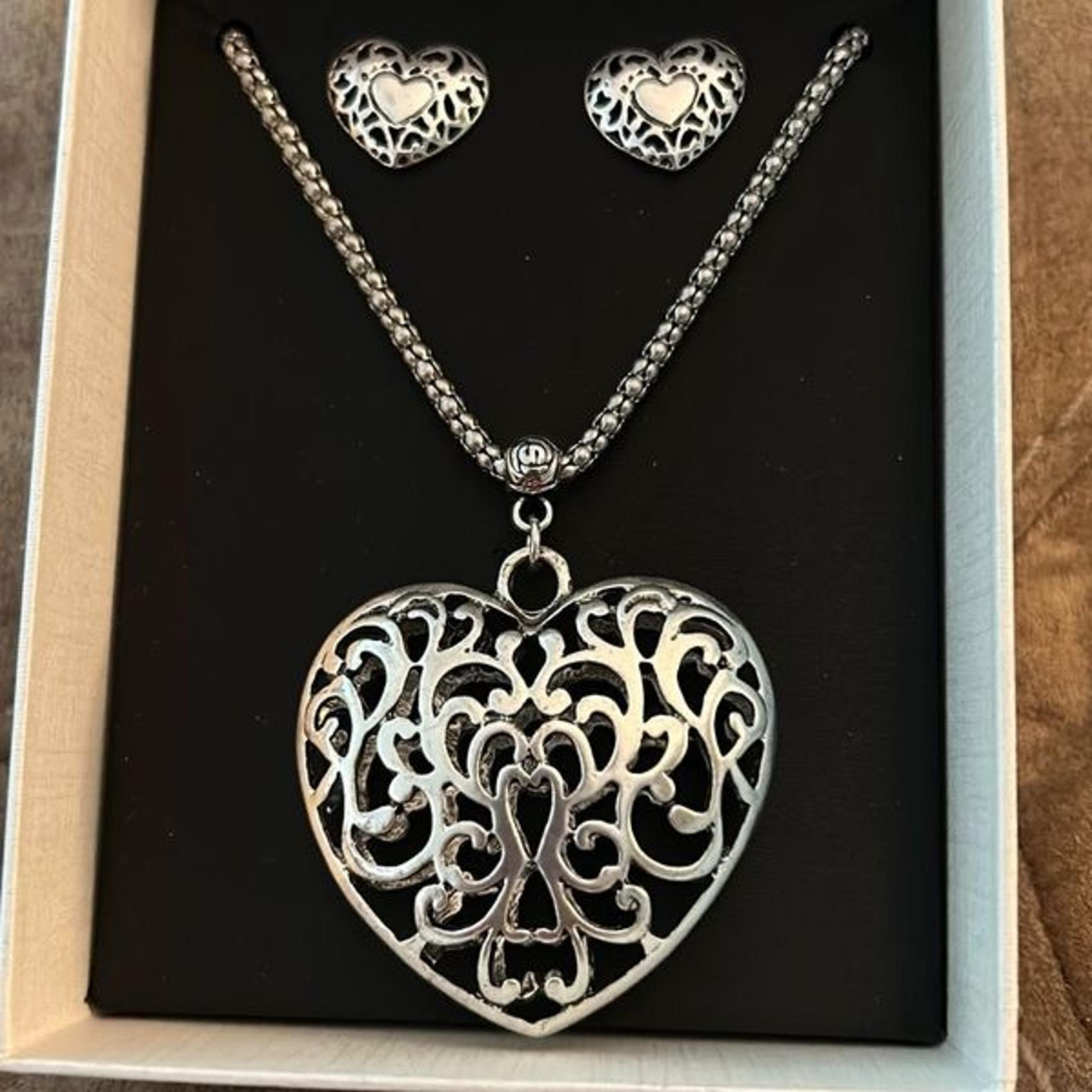 Silver Filigree Heart Necklace & Earring Set  NWT. In Original Packaging.