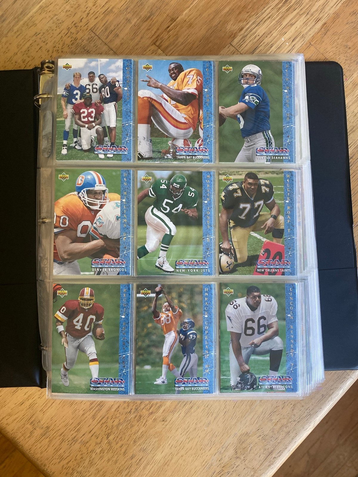 Almost complete 1993 UPPER DECK Football cards in binder