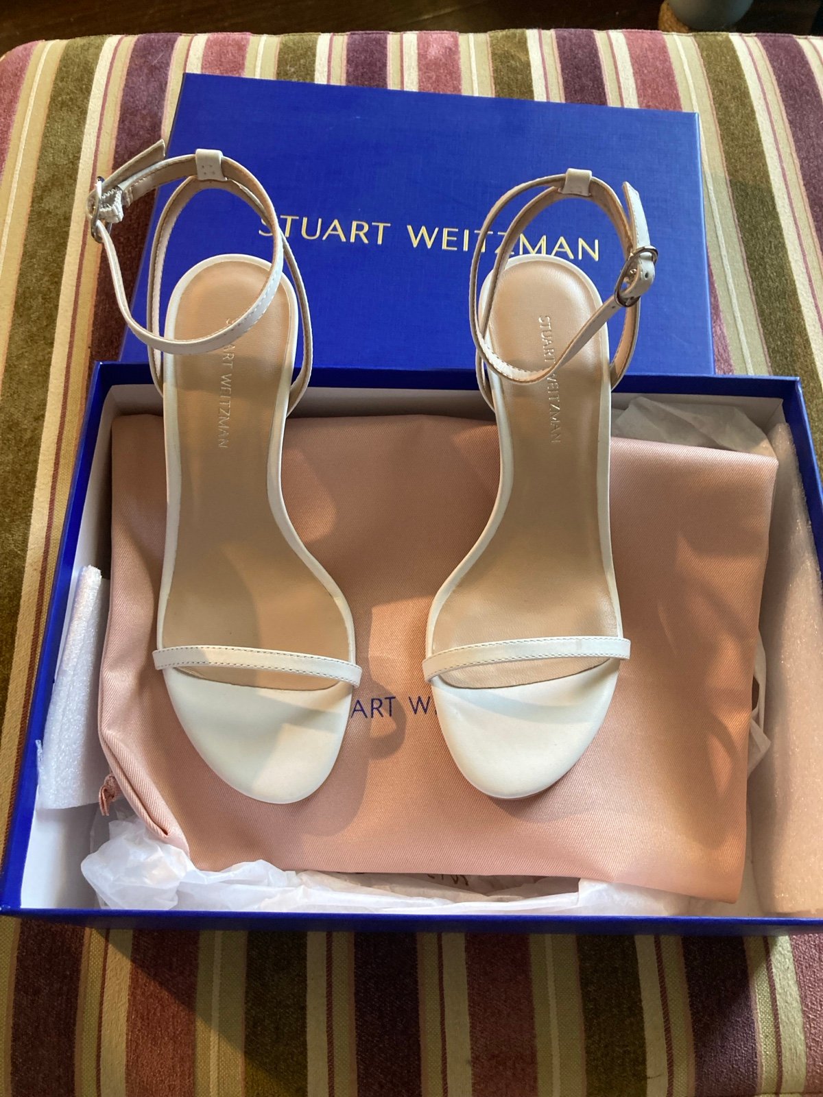 Stuart Weitzman White Dancer 95 Sandal size 4