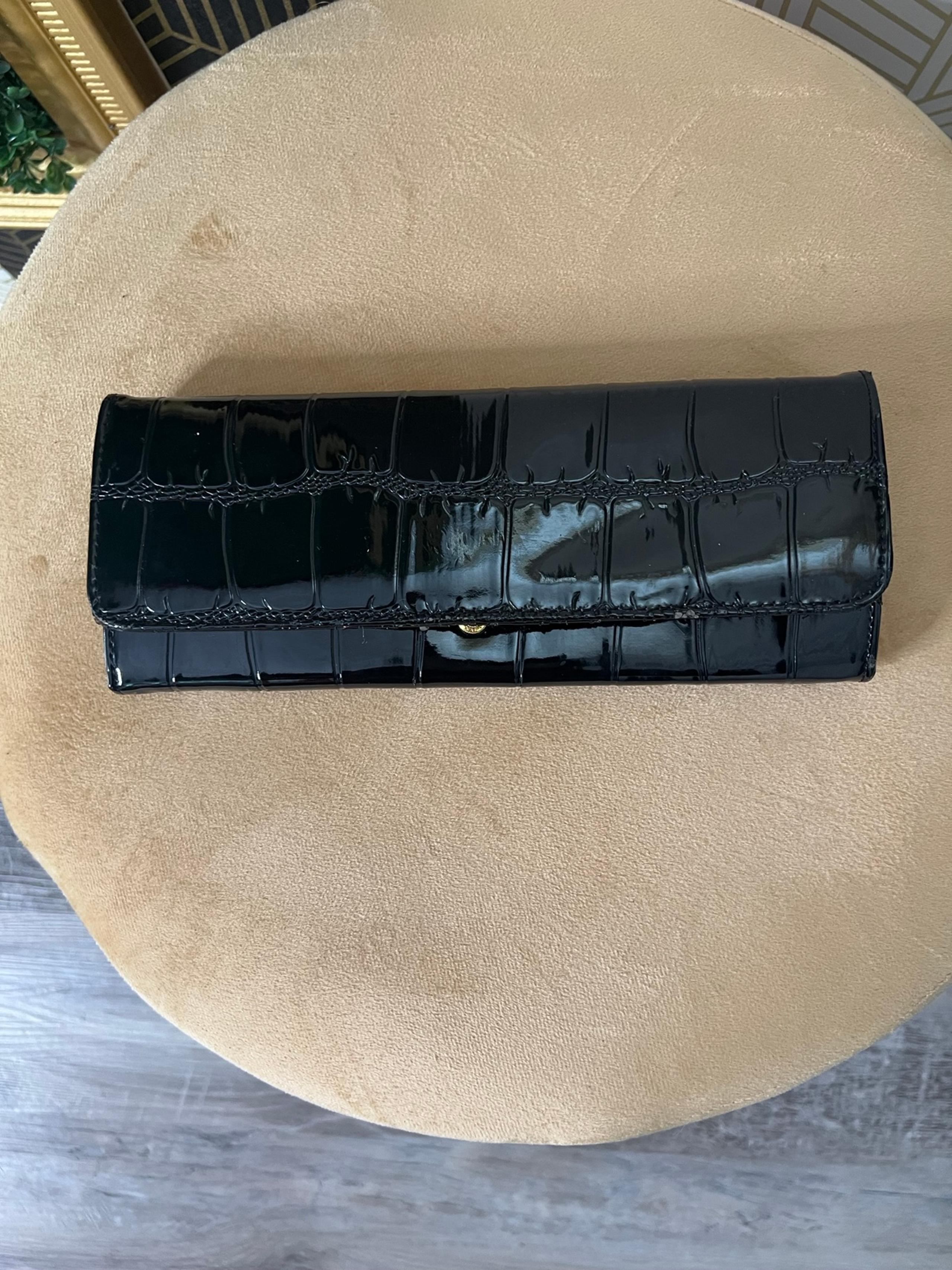 Big Buddha Clutch