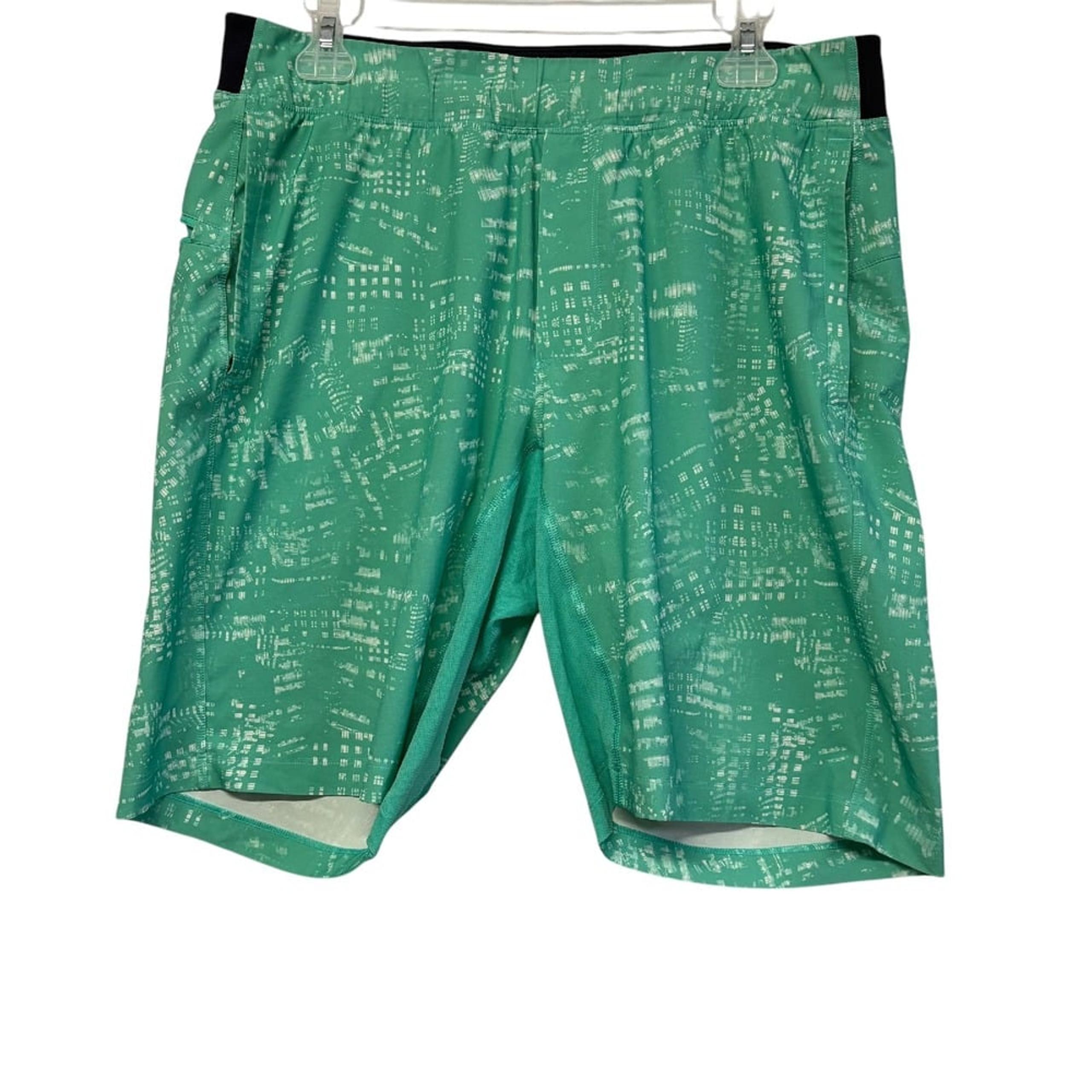 Lululemon Mens Athletic Shorts Lightweight Running Gym Green Print Size  L