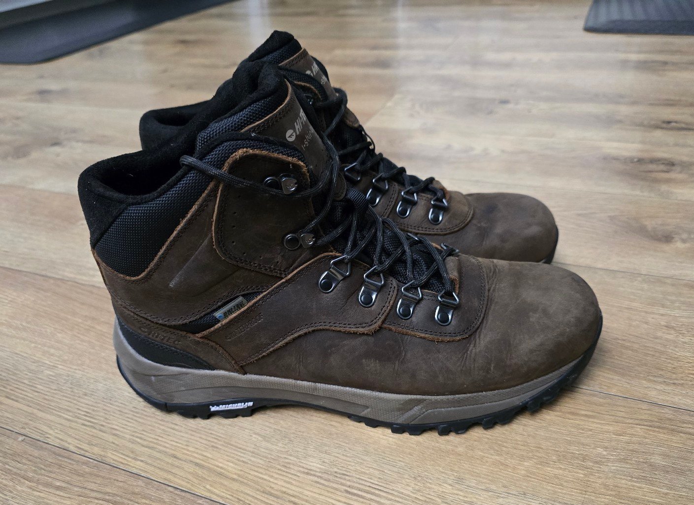 Men's Size 13 Hi-Tec Altitude VI Brown Leather Waterproof Lace Up Hiking Boots