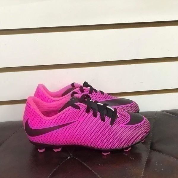 Nike Bravata II Firm Ground Soccer Cleat Size 1.5 Y Kids Pink