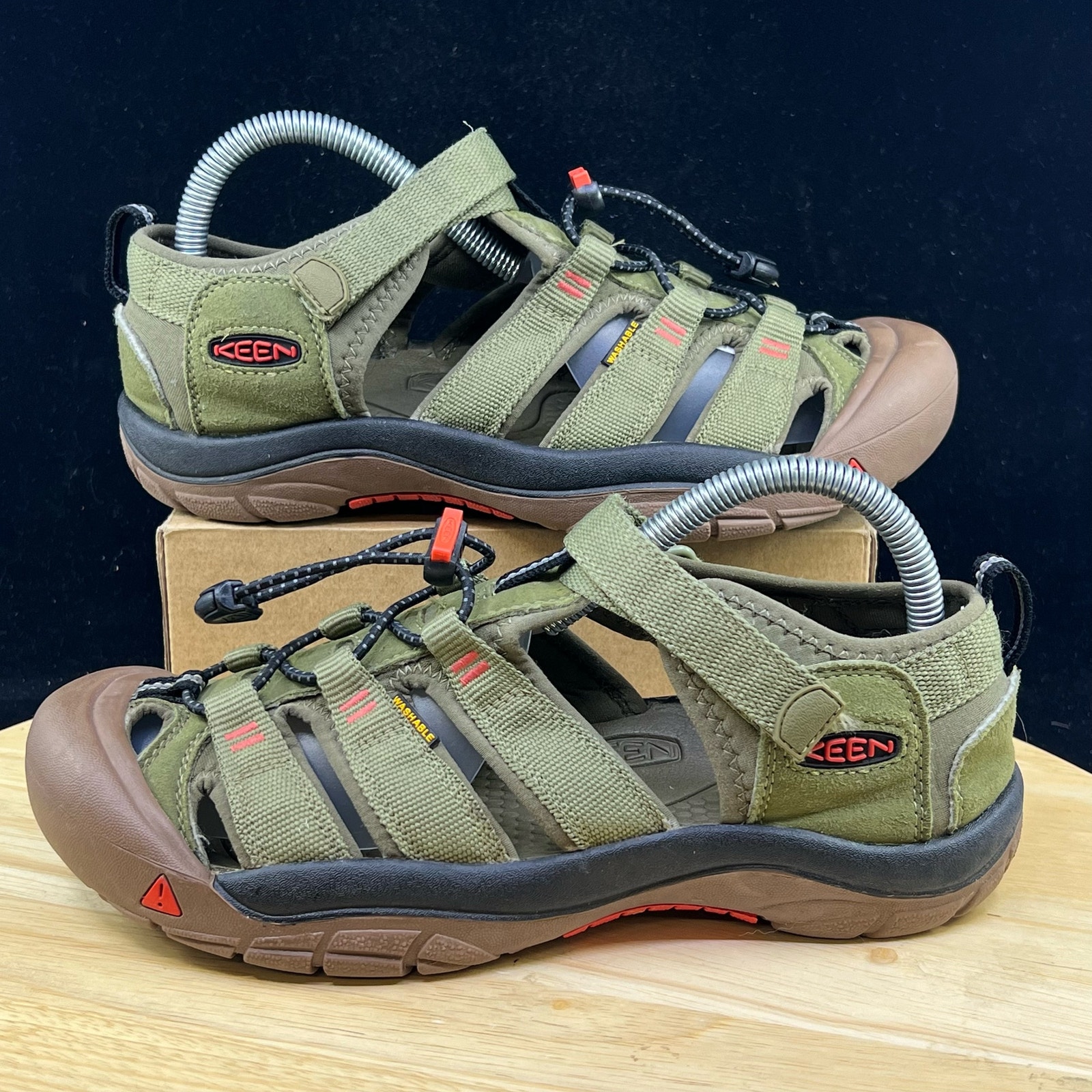 Keen Newport H2 Youth Green Waterproof Sandals Size 6Y/ 7.5 Wmns Outdoor