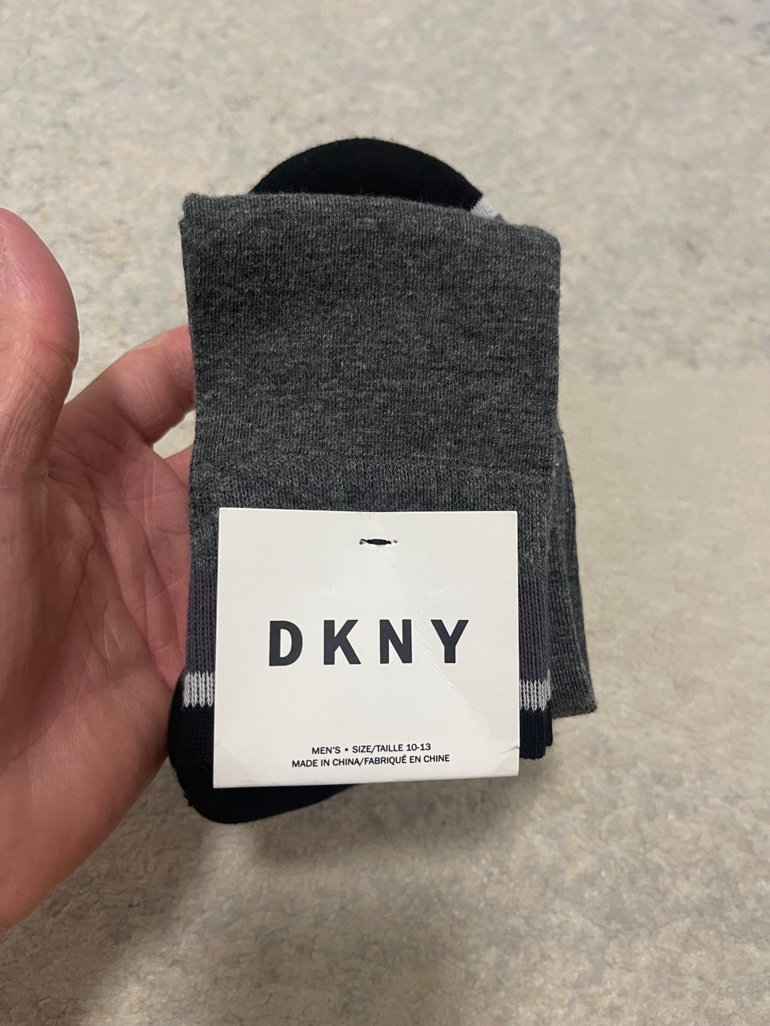 Brand New Men’s One Size DKNY Ankle Socks Cotton Blended In Grey