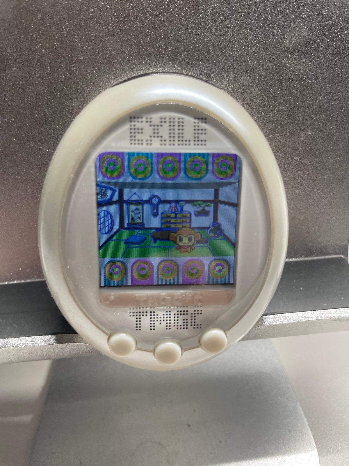 Exile Tamagotchi Plus Color - White