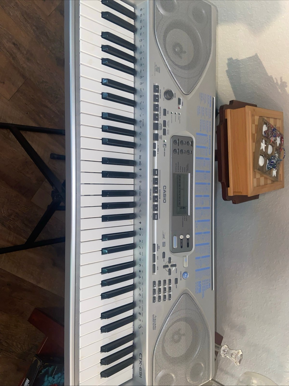 Casio CTK- 691 Electric Keyboard w/ Stand and Bench