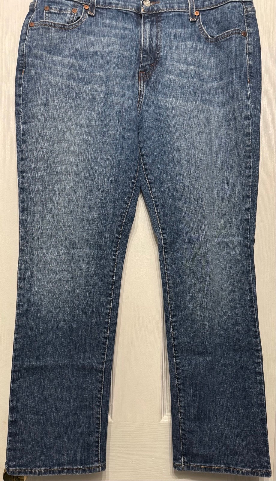 Levi’s straight leg size 14 regular