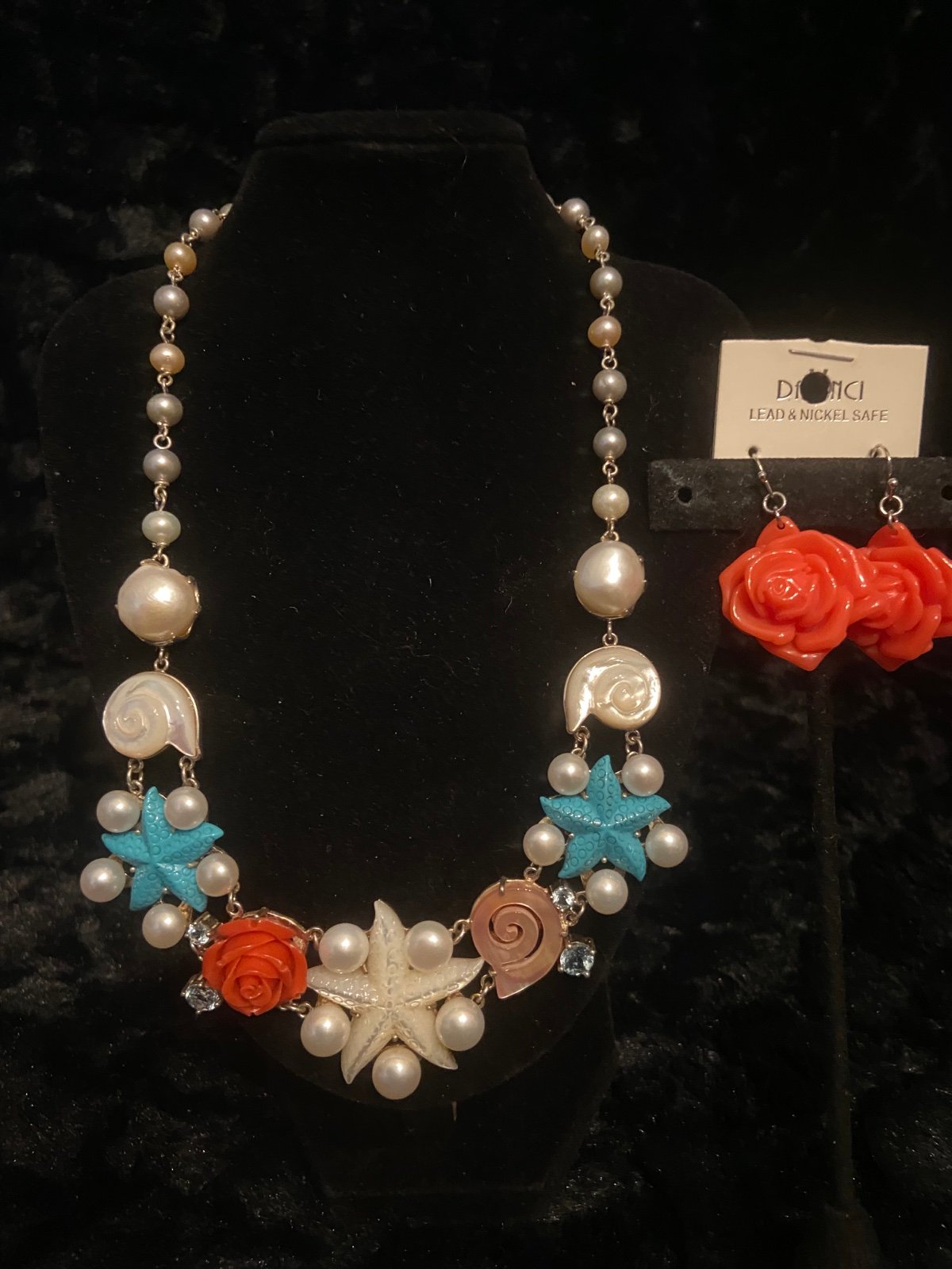 Necklace and earring set
