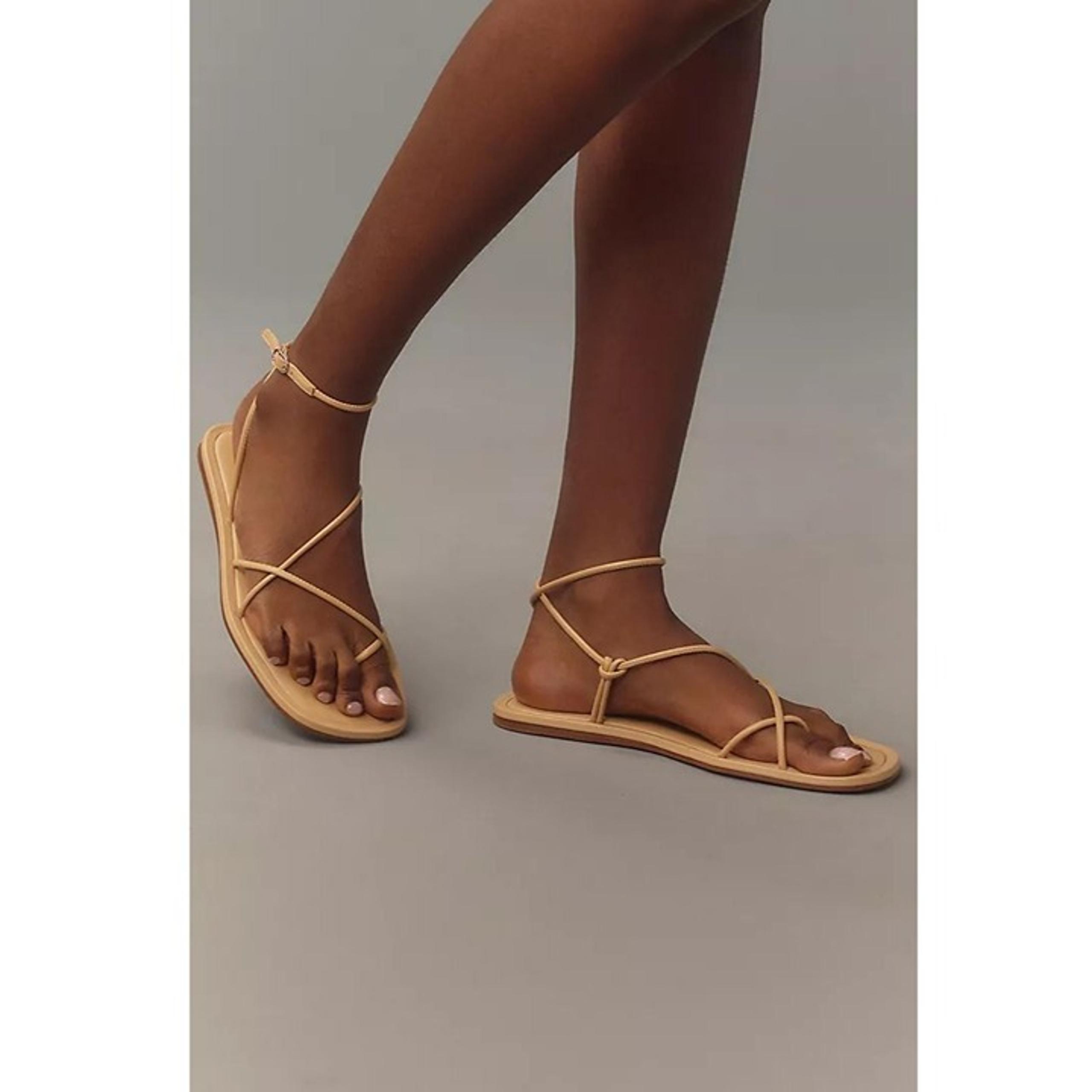 NEW Anthropologie LoQ Granada Sandals Womens 37 Beige Minimalist Basic Luxury