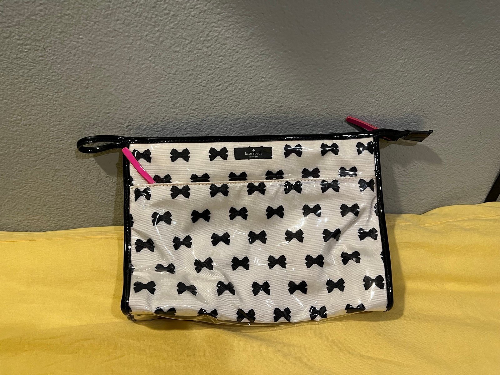 Kate Spade, bow printed Heddy cosmetics bag, approximately 12x8 LAST REDUCTION