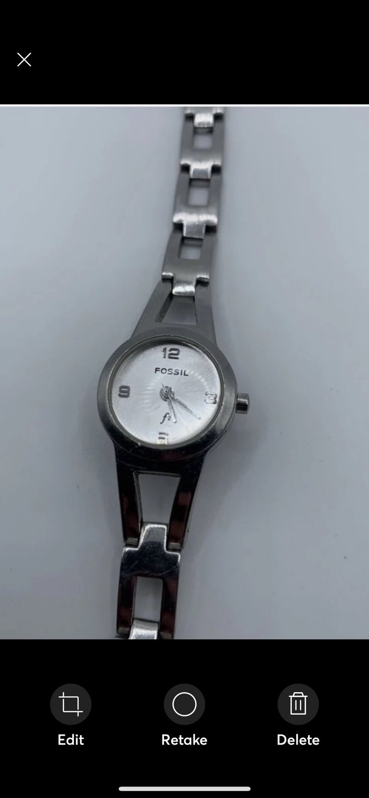 Vintage fossil silver toned women’s wrist watch