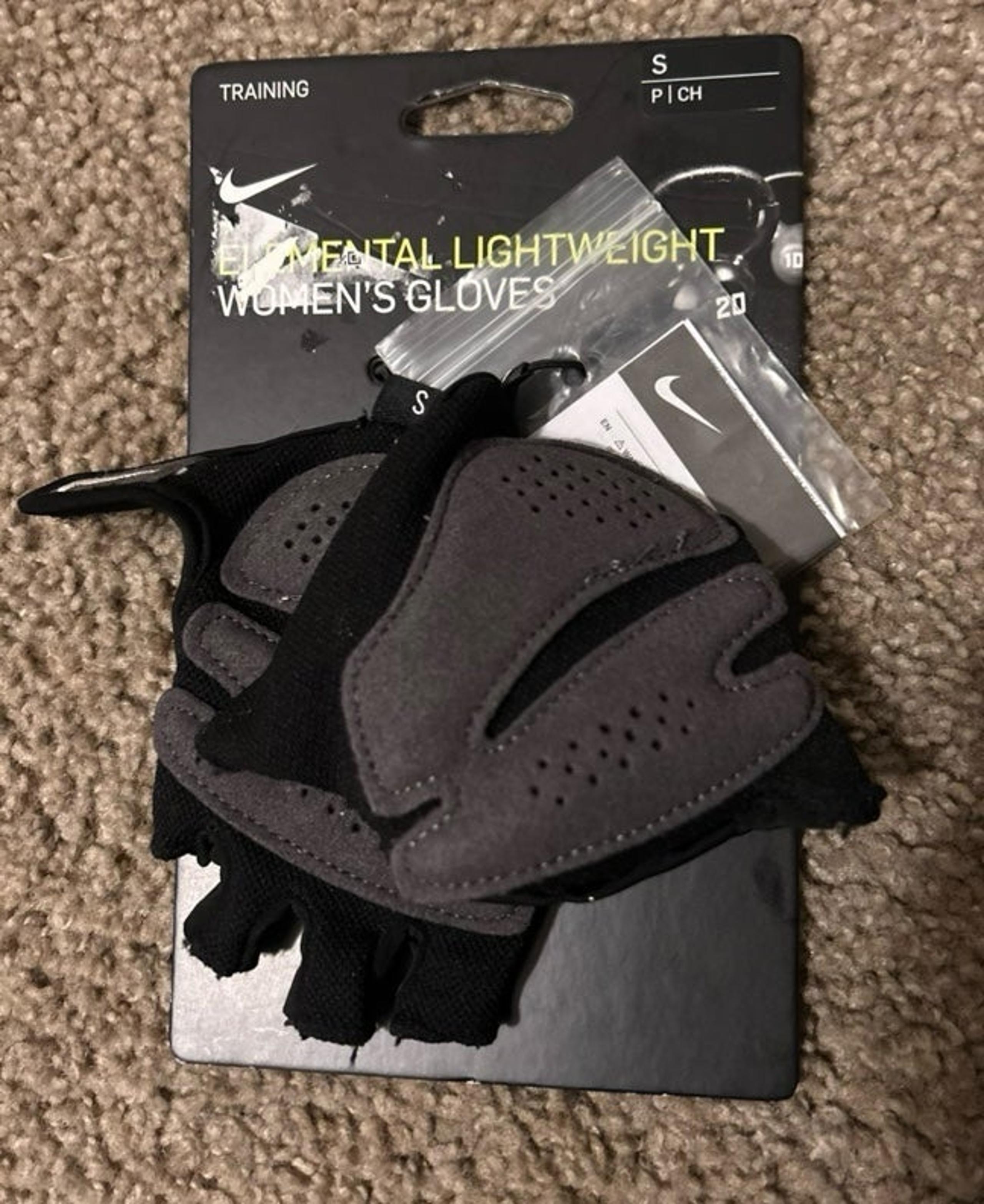 Nike Weight gloves for women