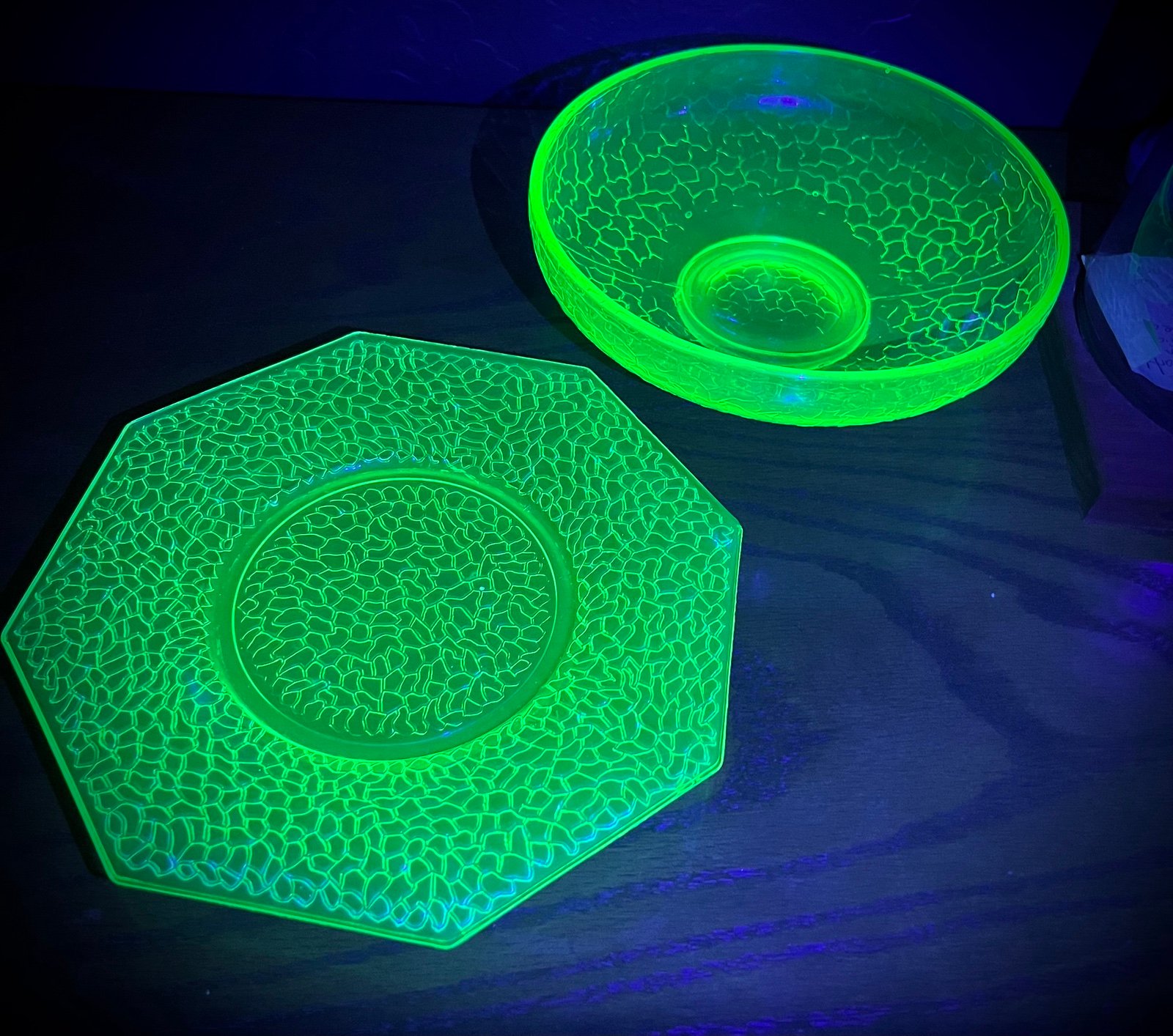 Vintage uranium Glass bowl and plate