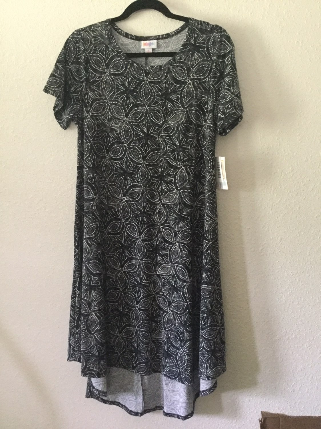 Lularoe Carly Black White Dress Small