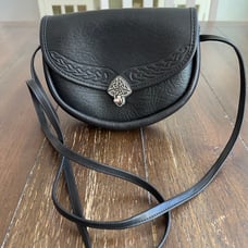 NWOT Oberon Design Lilah cross body bag