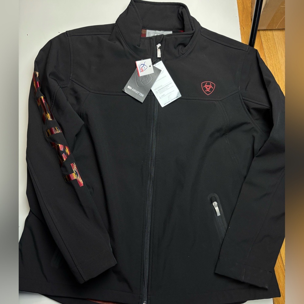Ariat Women's Black and Mirage New Team Softshell Jacket