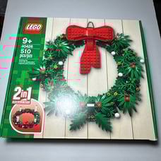 Lego Seasonal Christmas Wreath 2 in 1 Set: 40426