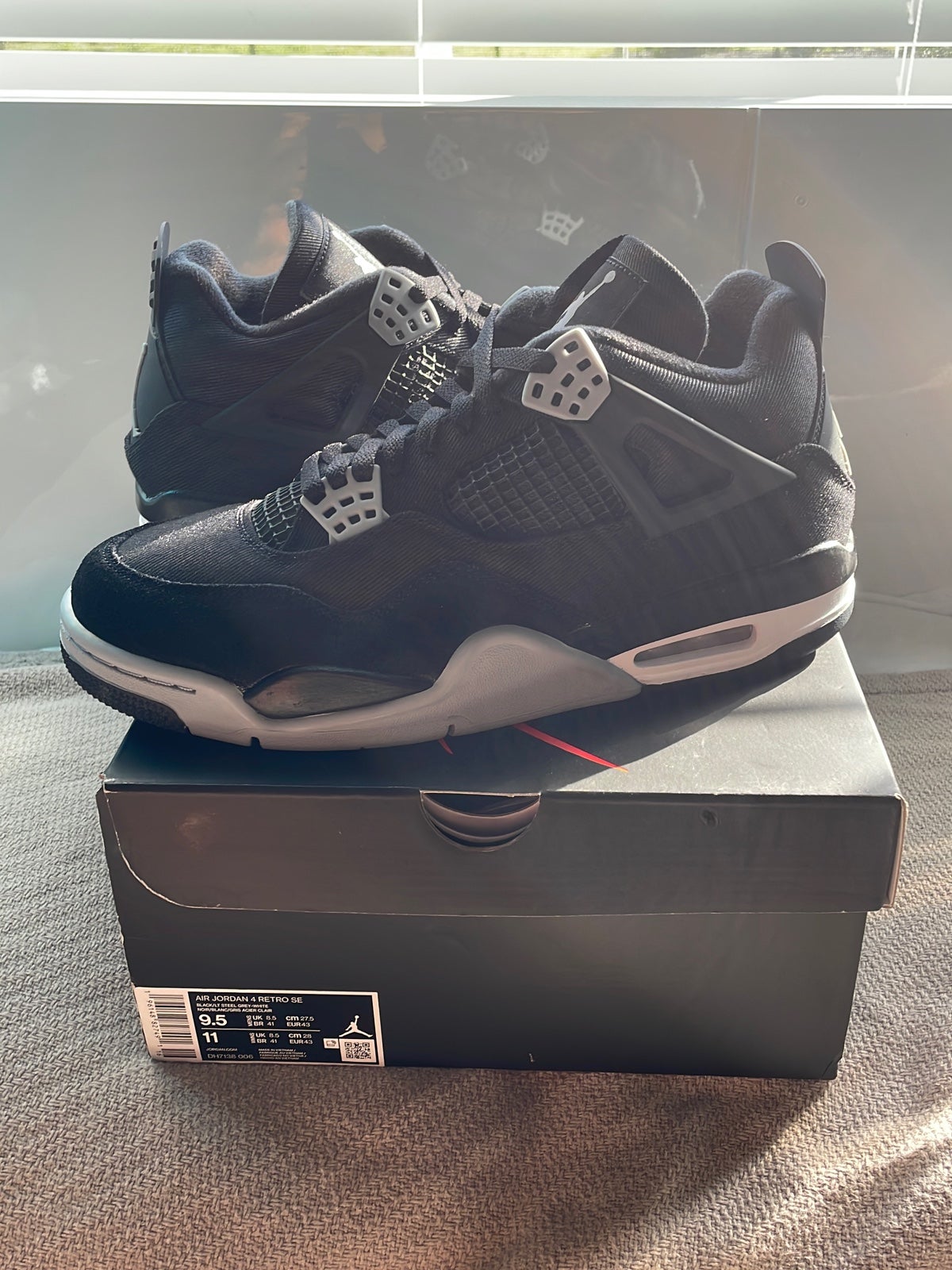 Jordan 4 Black Canvas