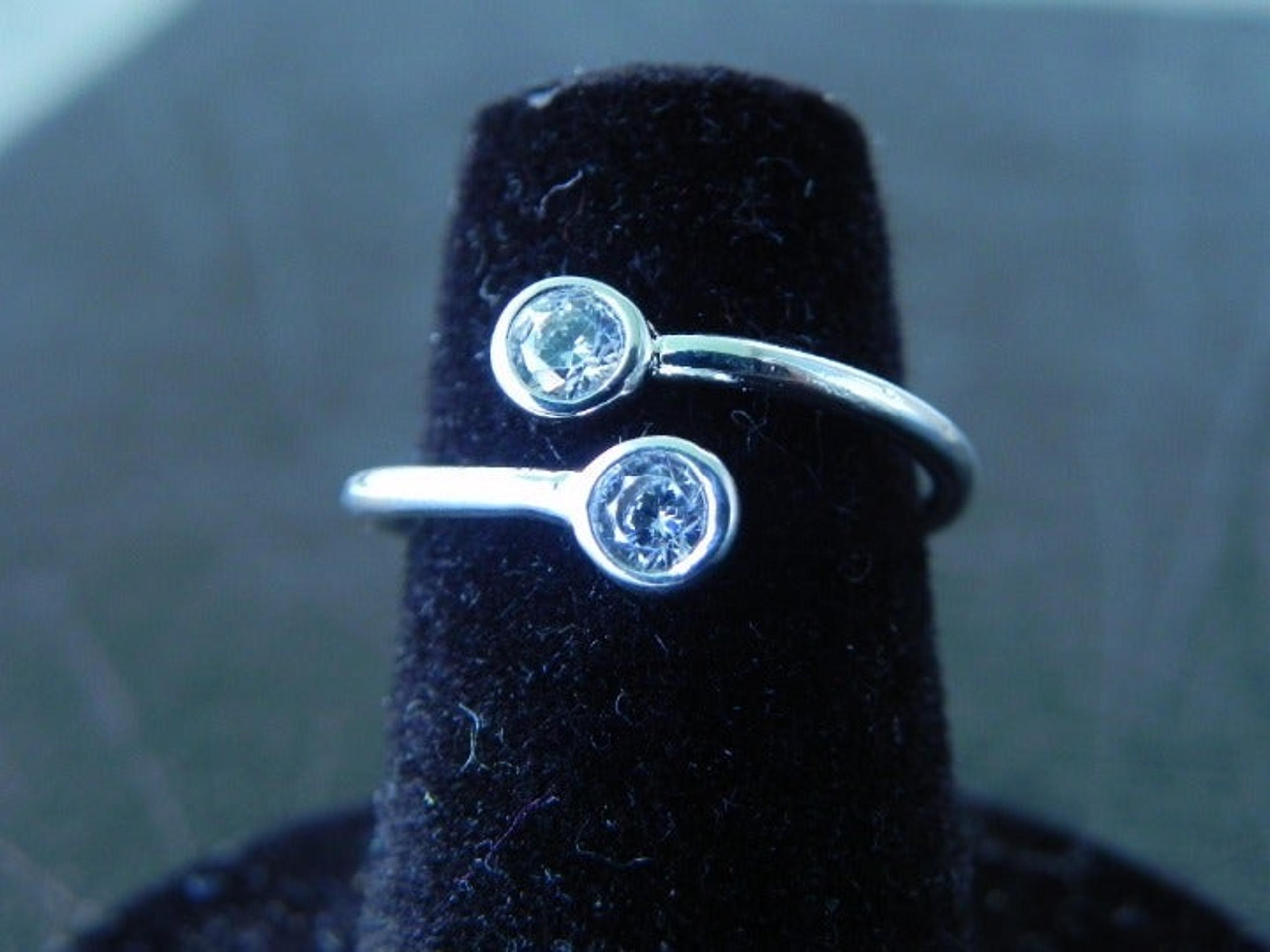 Clear CZ Hoop Ring Size 6 (US)