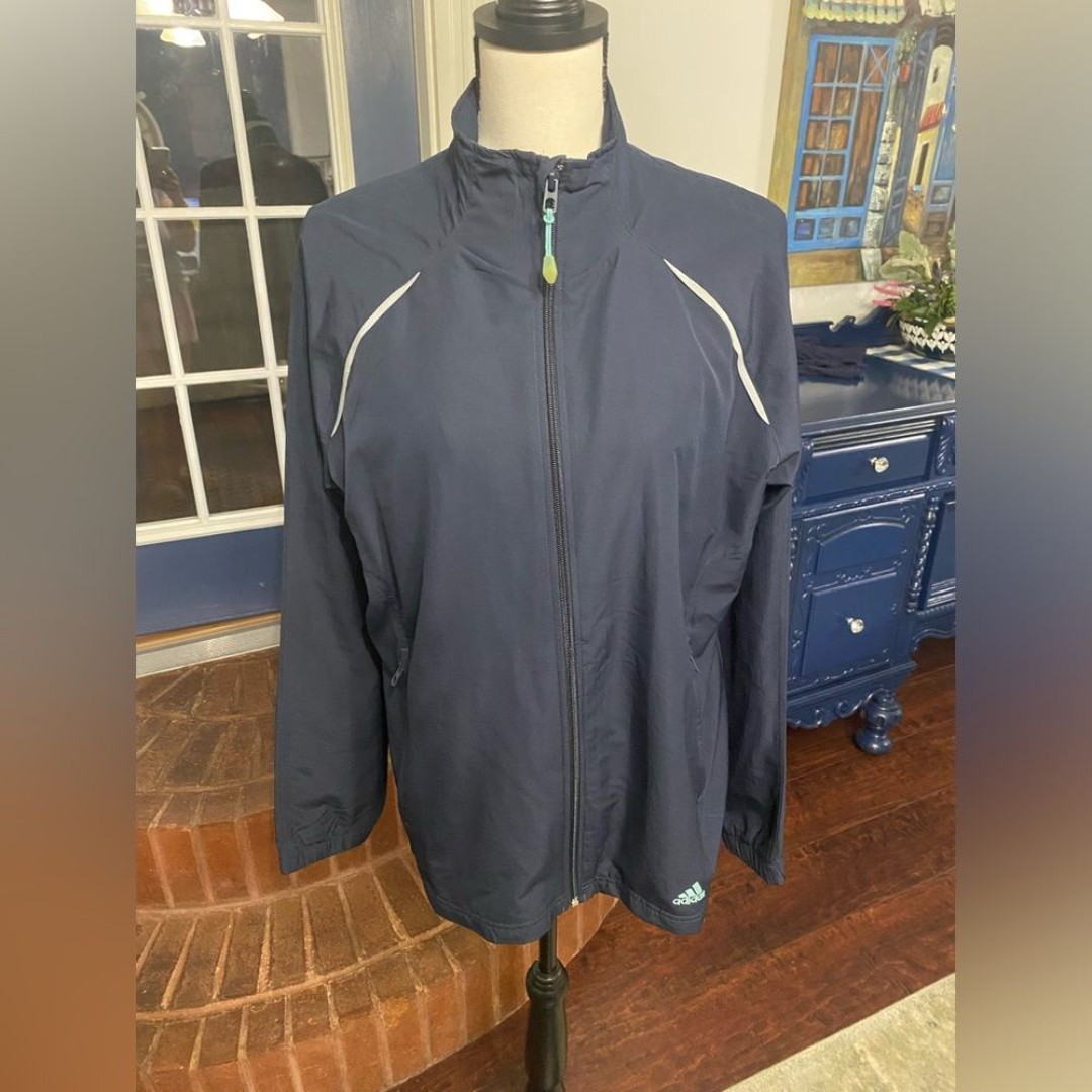 Women's New with out Tags Adidas Activewear Jacket Size X Large