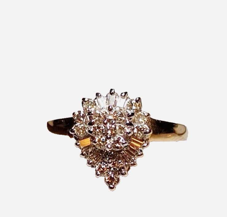 10K Yellow Gold Pear Diamond Cluster Ring - Sz. 7.25 - Estate Jewelry -