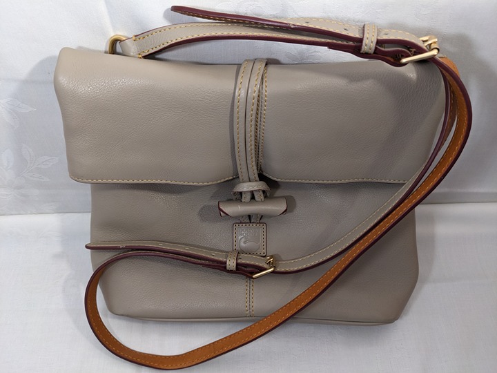 Fall Color Dooney & Bourke Florentine Med Toggle Crossbody Bag Leather Ecru