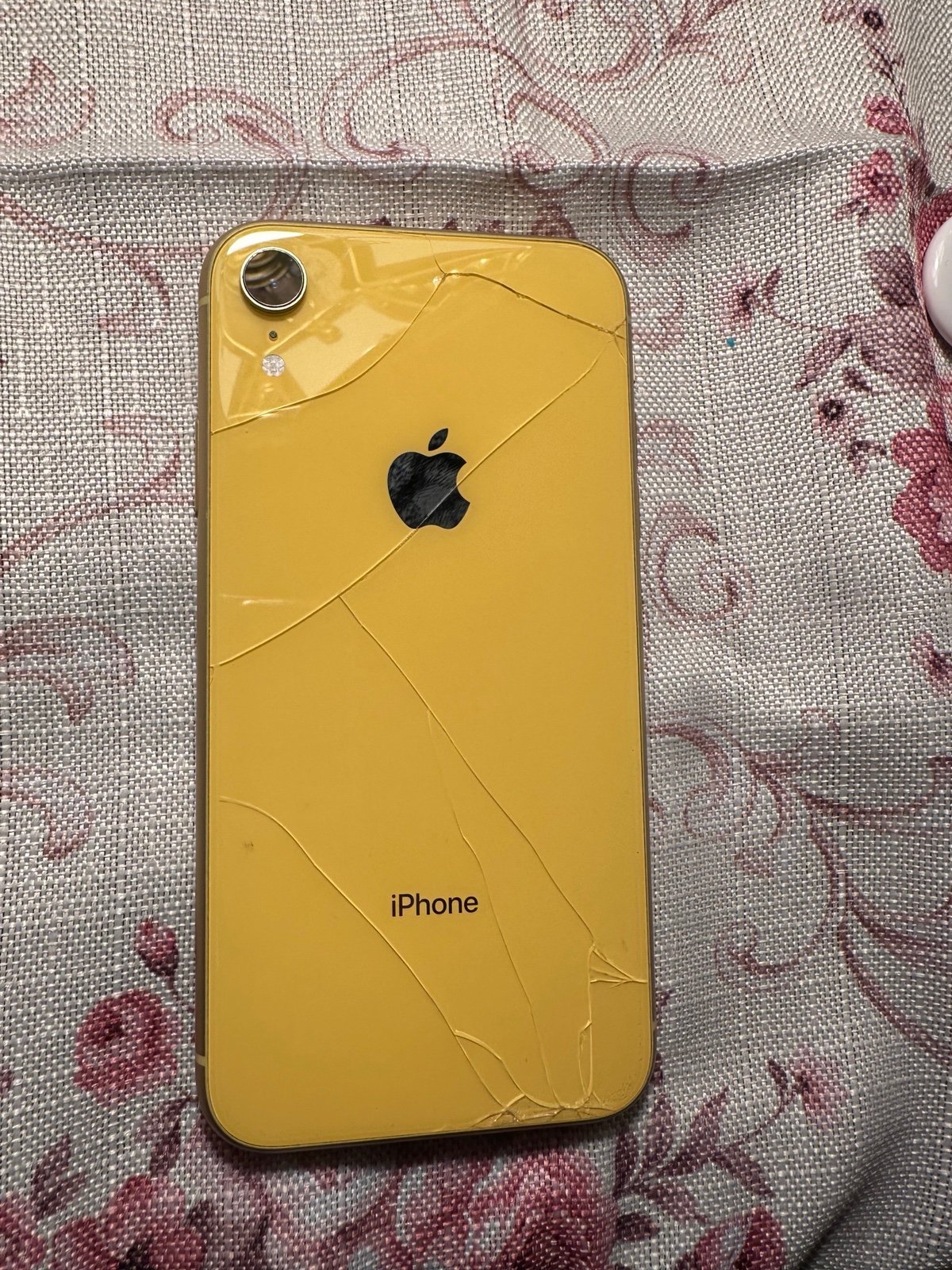 Apple iPhone XR 64 GB in Yellow for Sprint