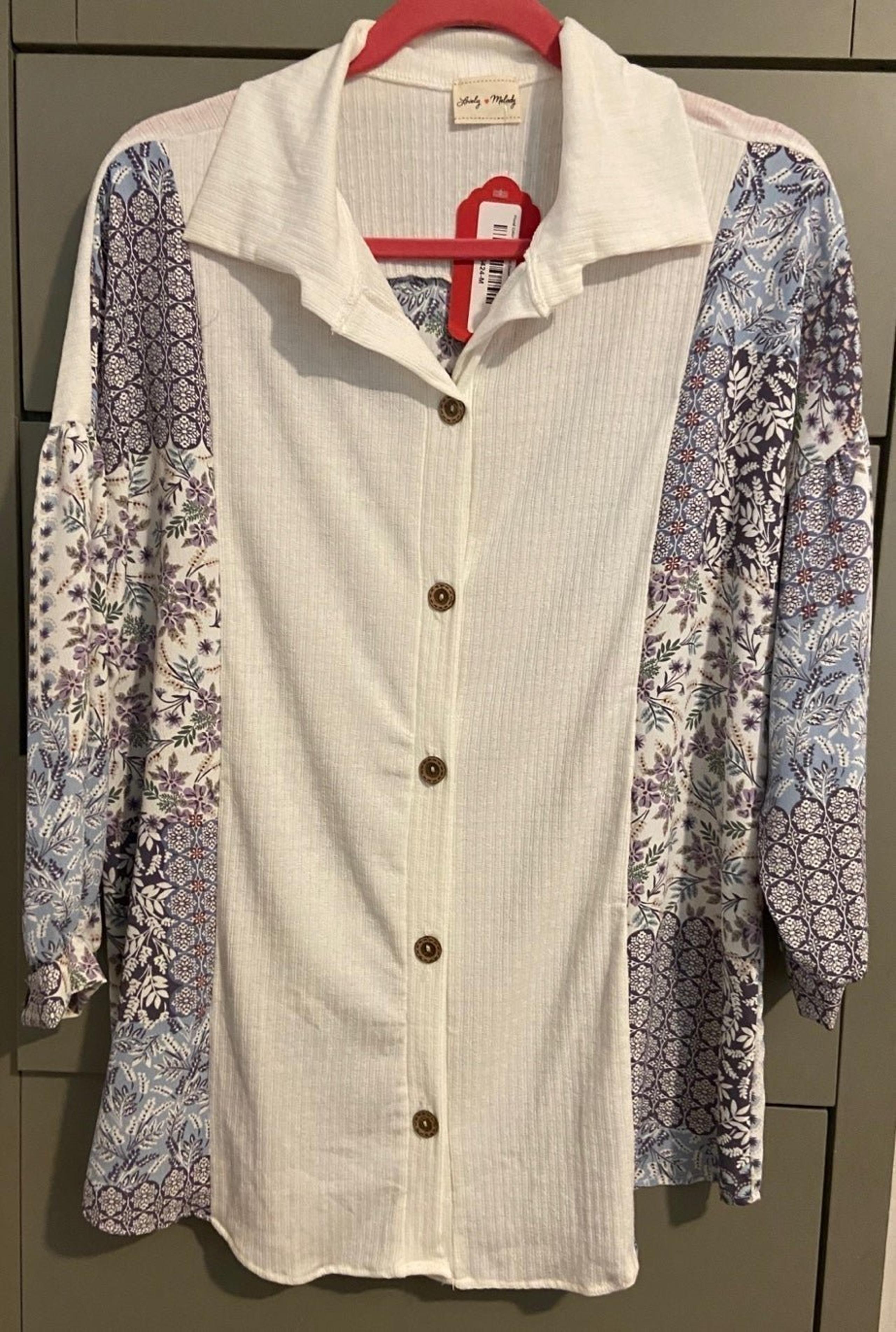 Lovely melody button down shirt women medium white blouse floral accent NEW nwt