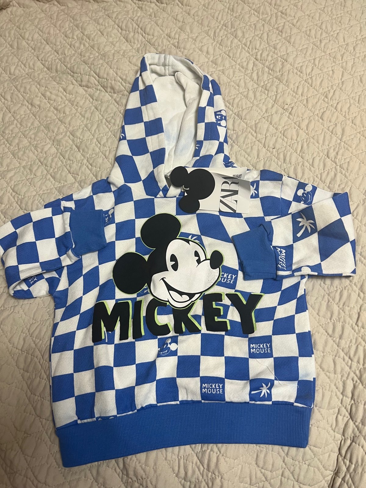 zara new disney sweatshirt sz 18-24 m