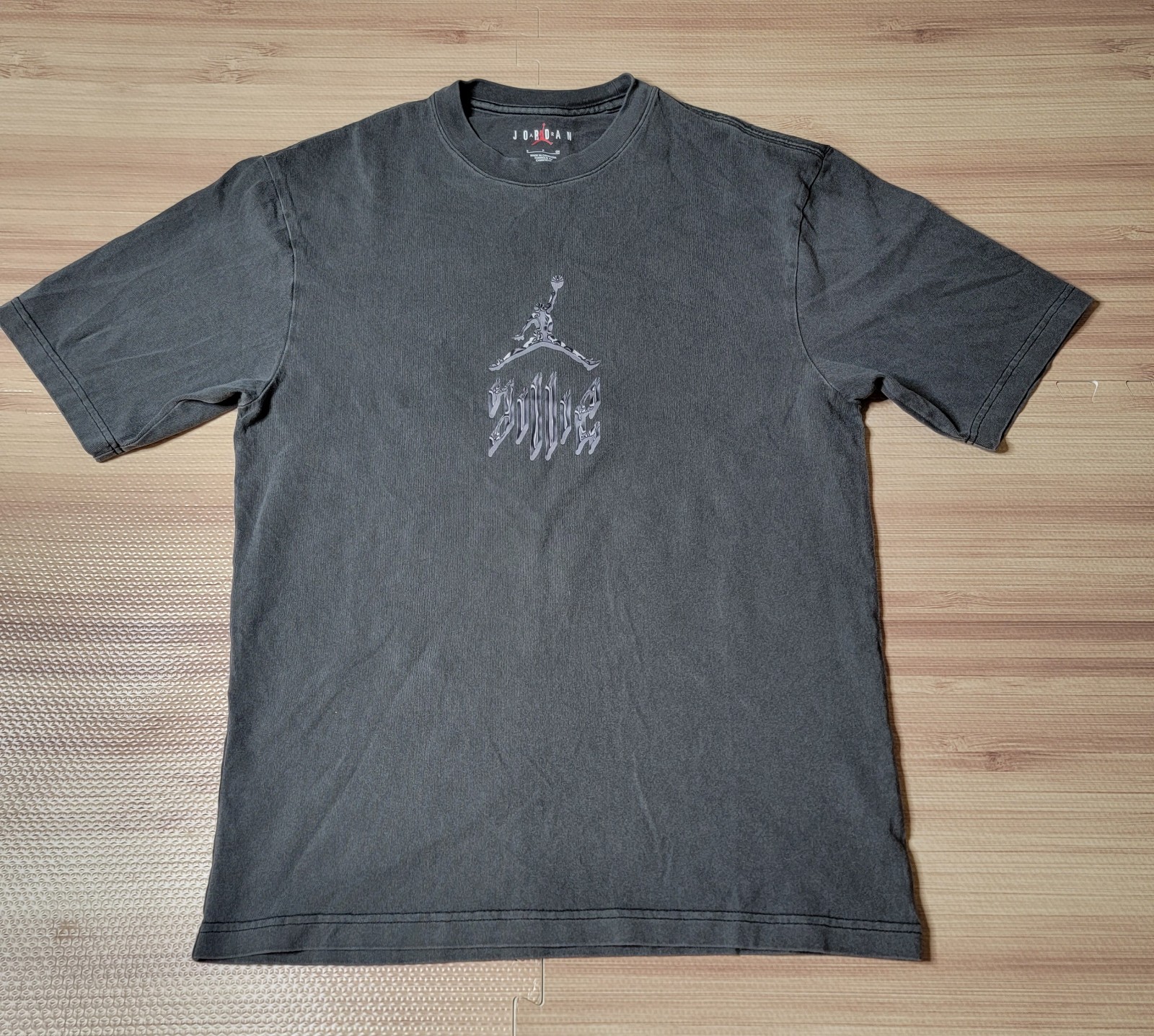 Women's Jordan x Billie Eilish T-Shirt Size Small DV7359-010