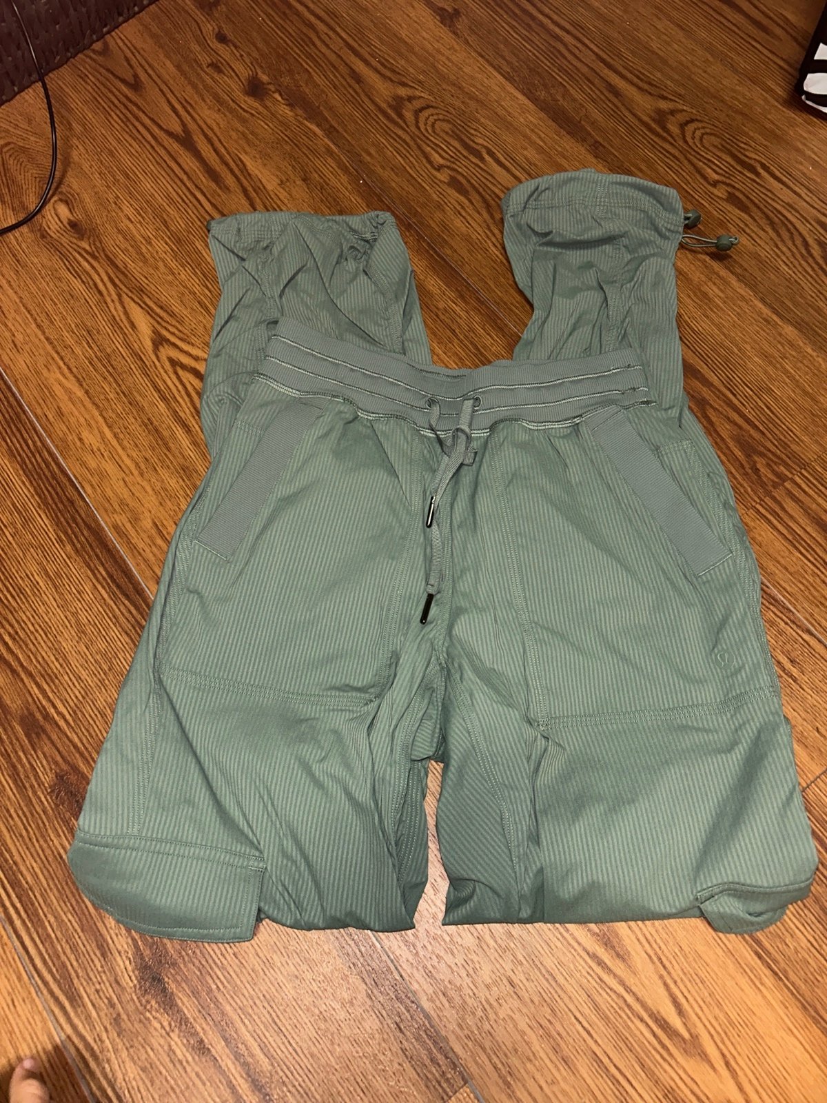 lululemon dance studio cargo pants XXXS