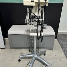 Welch Allyn Otoscope With Stand and Basket