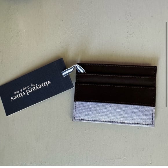 NWT vineyard vines Boathouse Card Case in Condor