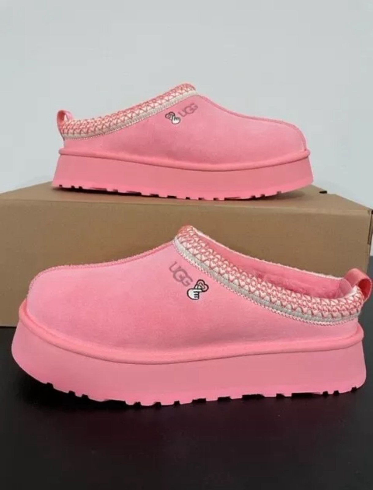 Size 7W Ugg Tazz Love ‘25 Platform Slippers Limited Edition