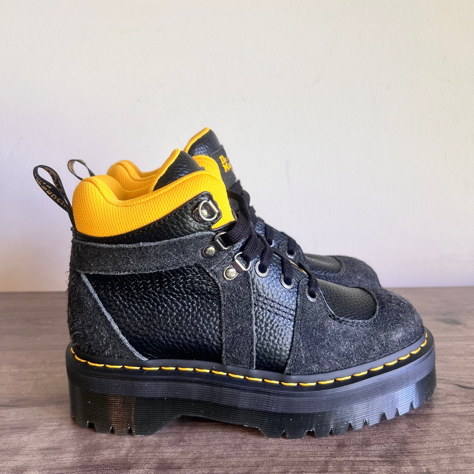 Dr. Martens Zuma Leather and Suede Women's Hiker Boot Size 7 SKU#243037
