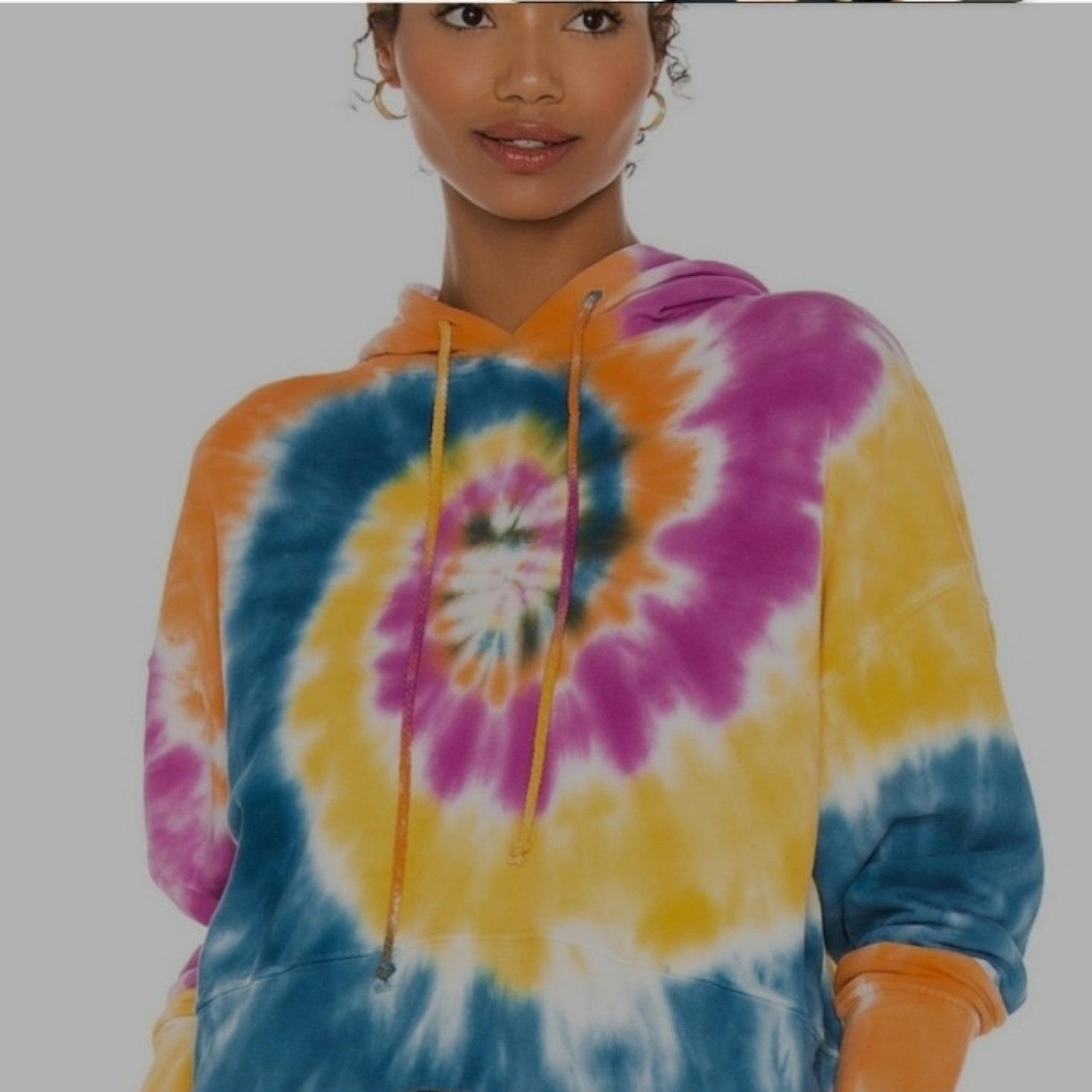 Daydreamer gorgeous tie dye cropped hoodie