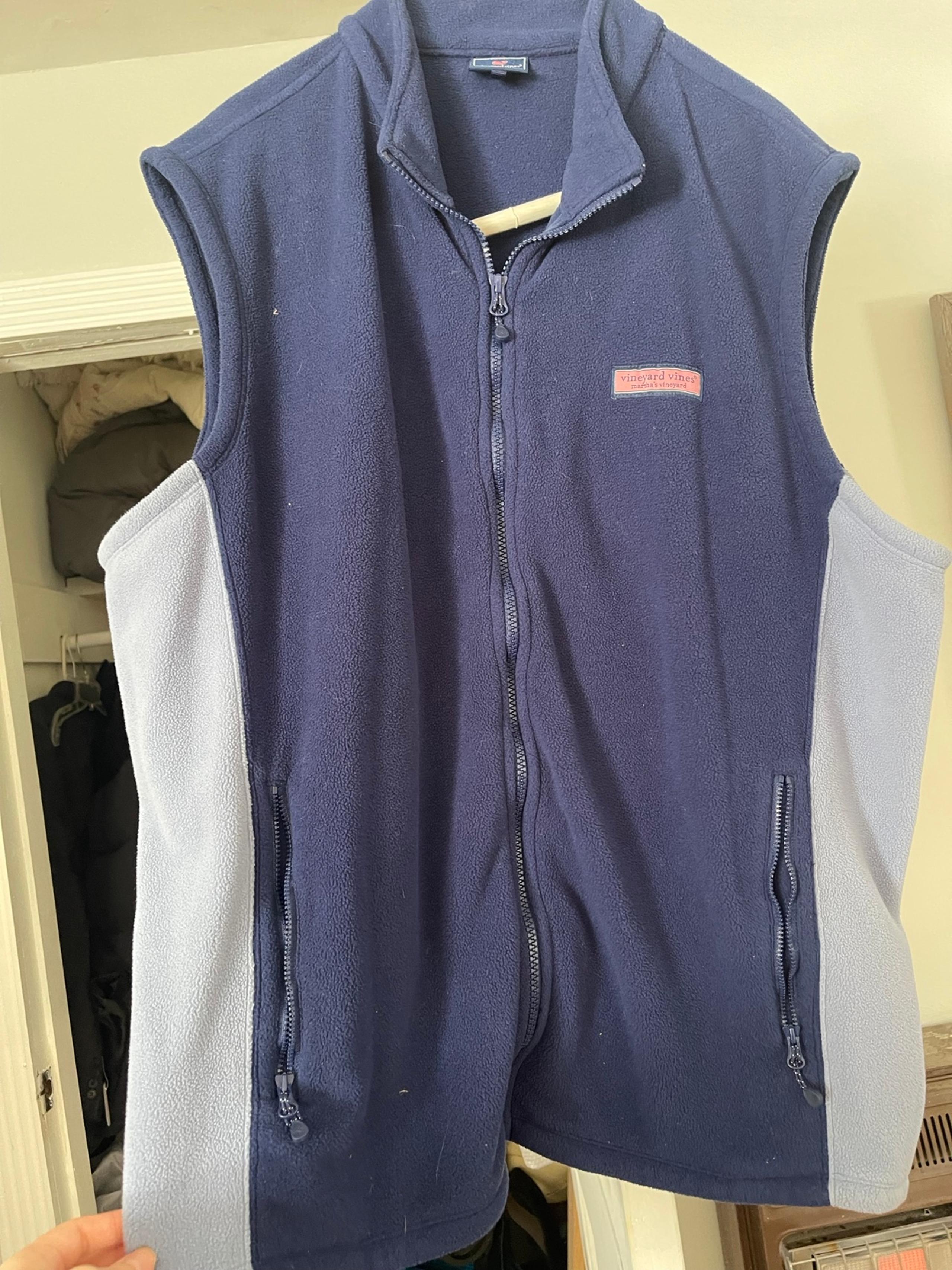 Vineyard  vines XL men’s vest blue