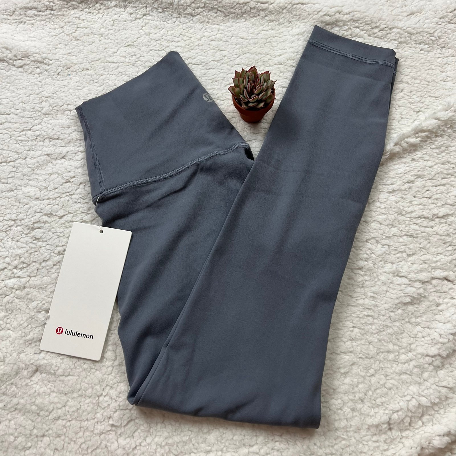 Size 4 Lululemon Align SOLAR GREY 25