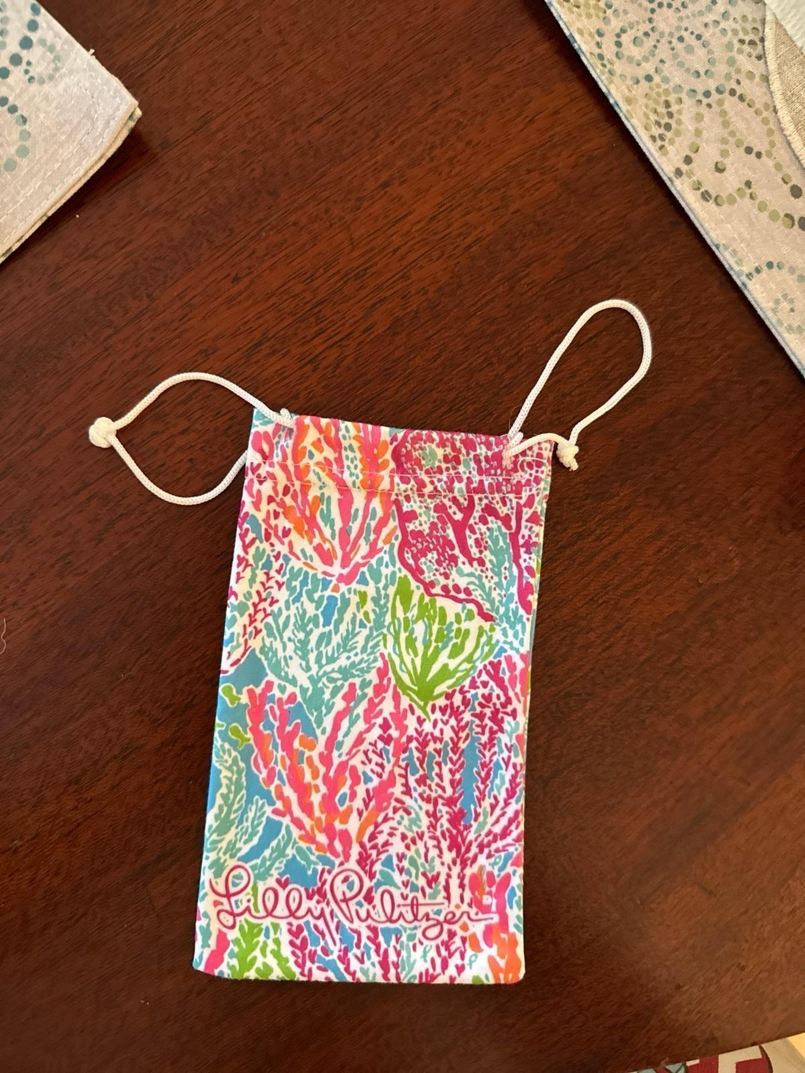 Lilly Pulitzer eyewear cloth pouch