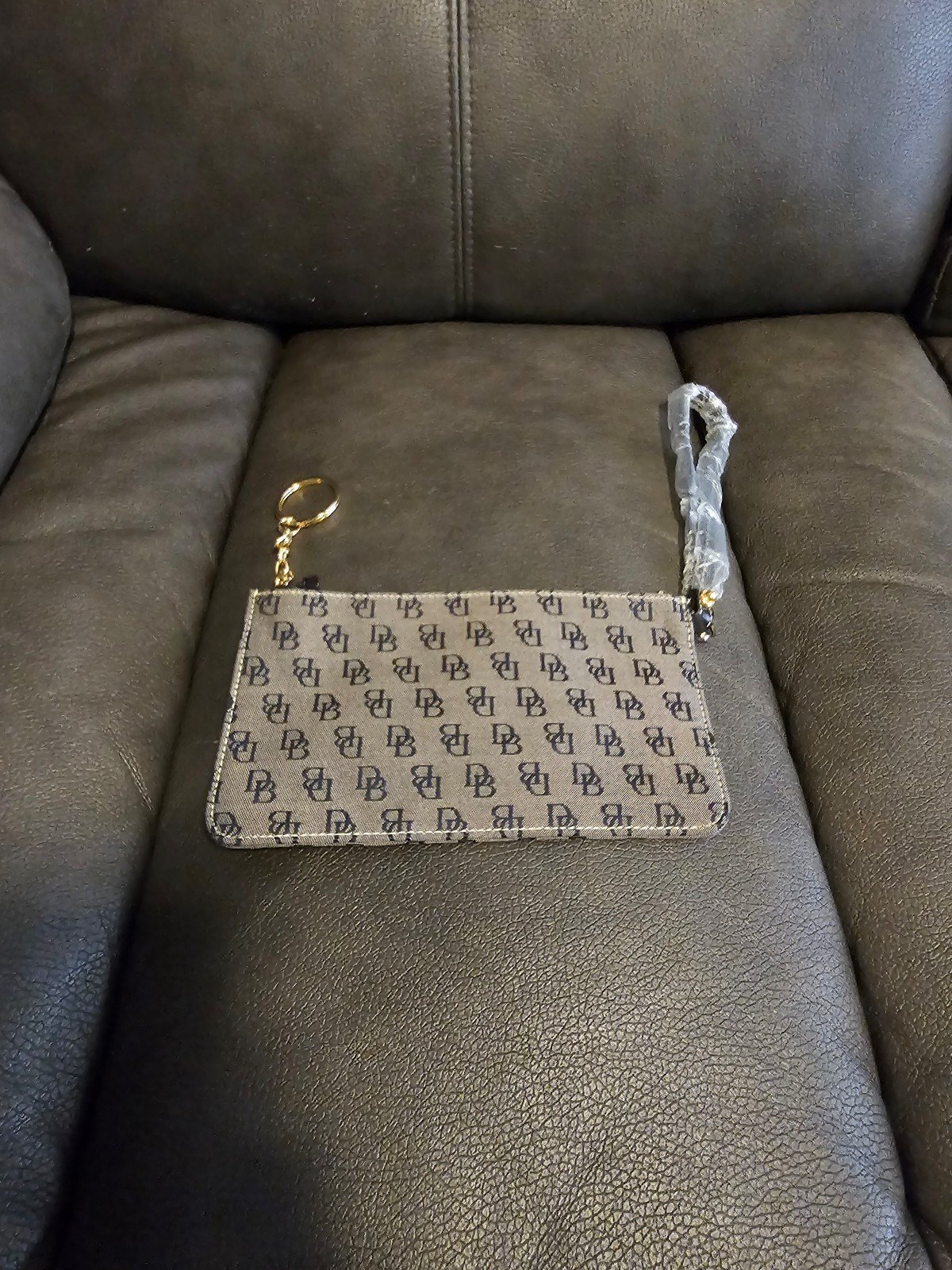 Dooney and bourke Wristlet bag