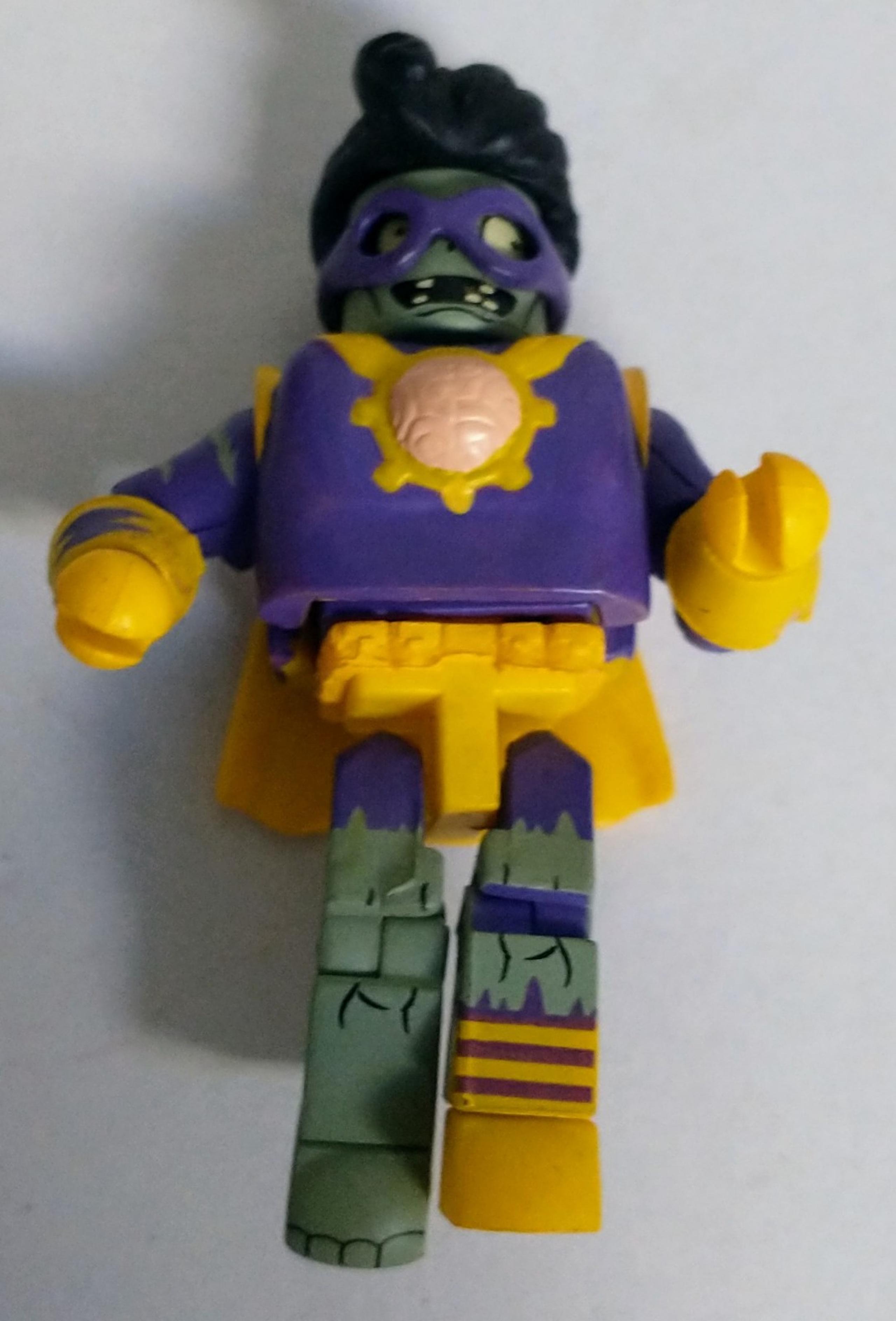 MiniMates 2017   Plants vs. Zombies.  Super Brainz Figure