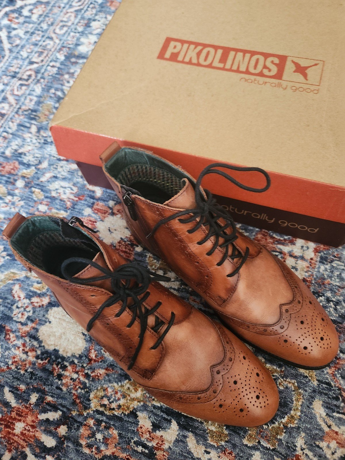 Pikolinos booties, size 39