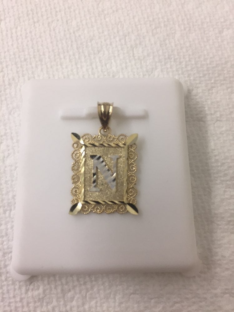 10k gold pentant