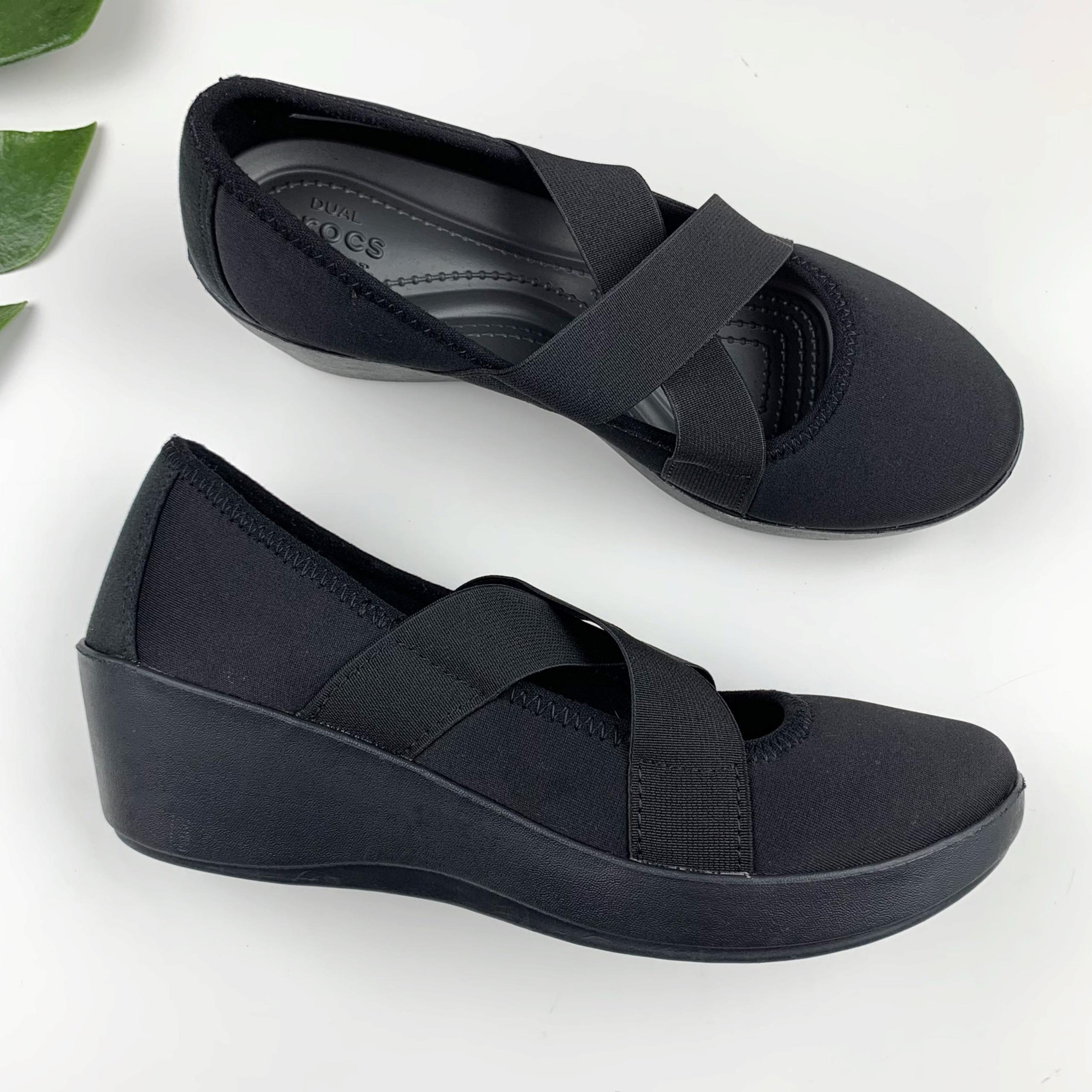 Crocs Busy Day Strappy Wedge Comfort Shoes Black Mary Janes Women's 7